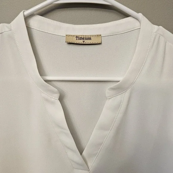 Timeson Women's‎ White V-Neck T-shirt Flowy Blouse Medium - Picture 2 of 7